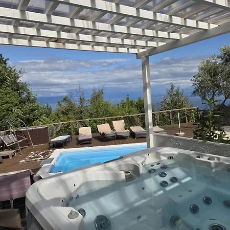 Apartman Fuer 4 Personen Mit Jacuzzi Und Pool Lovran