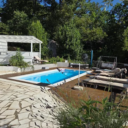 דירה Fuer 4 Personen Mit Jacuzzi Und Pool